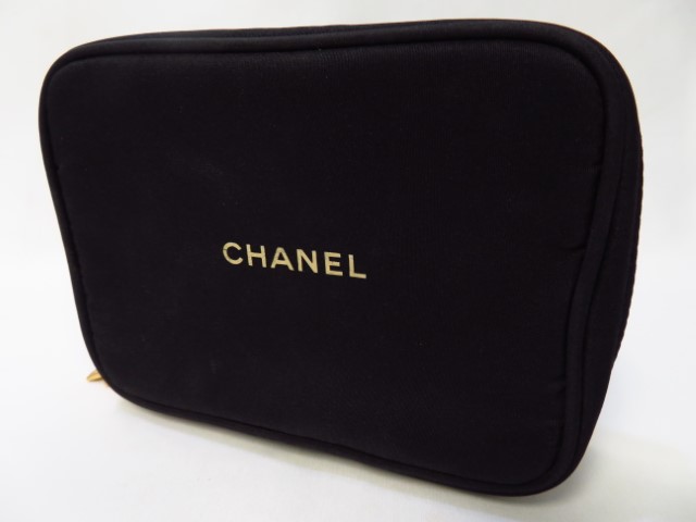 シャネル　ポーチ