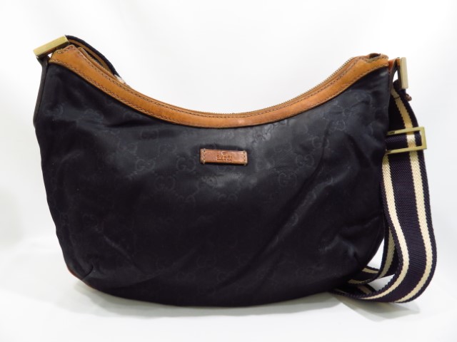 グッチ　ショルダーバッグ