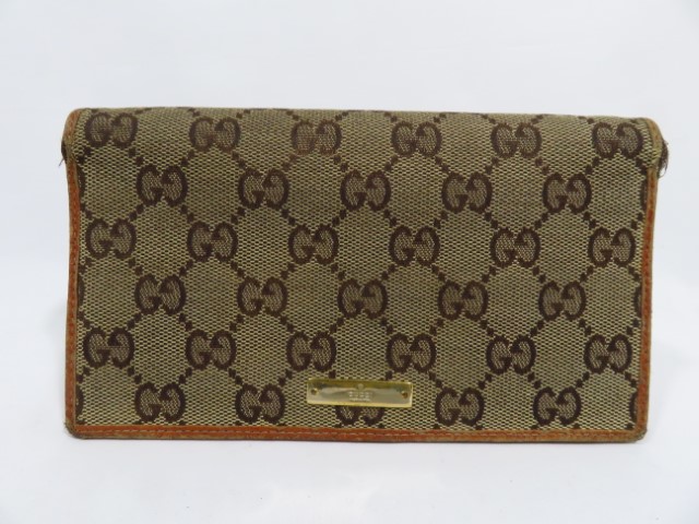 グッチ　財布