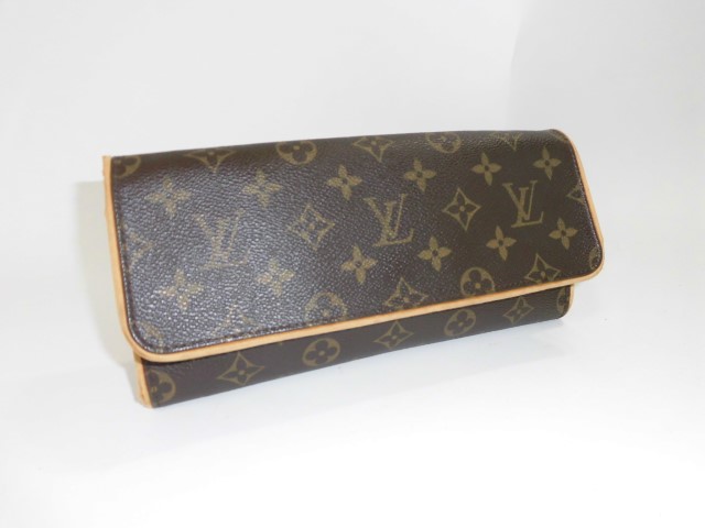 ルイヴィトン　ポーチ