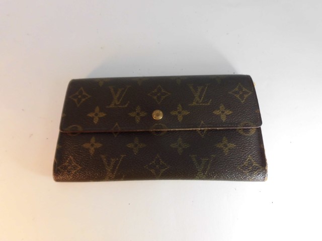 ルイヴィトン　財布