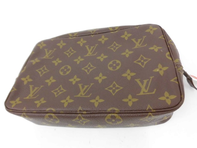ルイヴィトン　ポーチ