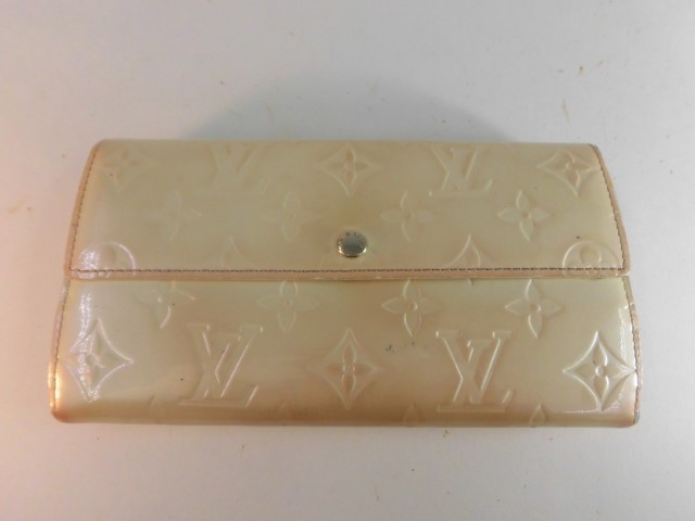 ルイヴィトン　財布