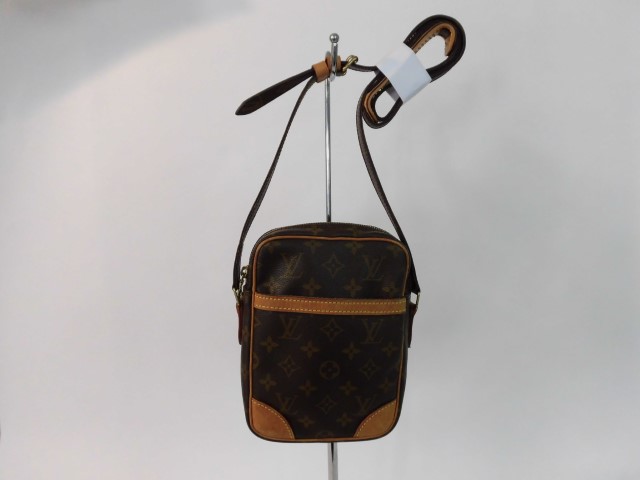 ルイヴィトン　ポーチ