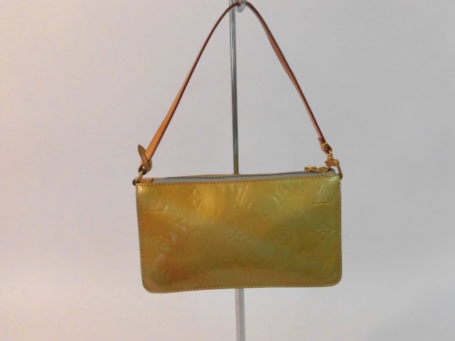 ルイヴィトン　ポーチ