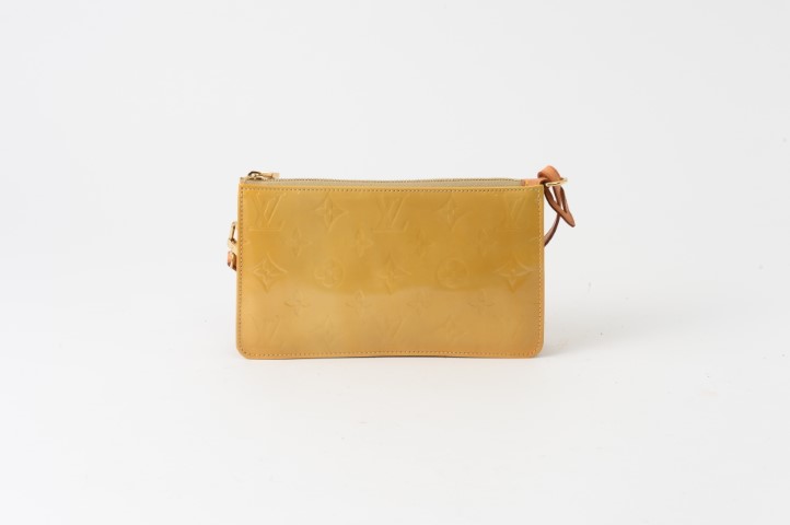 ルイヴィトン　ポーチ