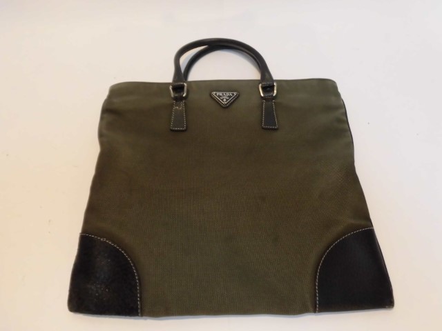 プラダ　バッグ
