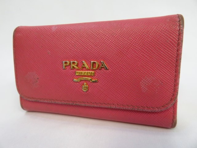 プラダ　キーケース