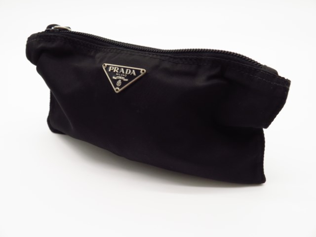 プラダ　ポーチ